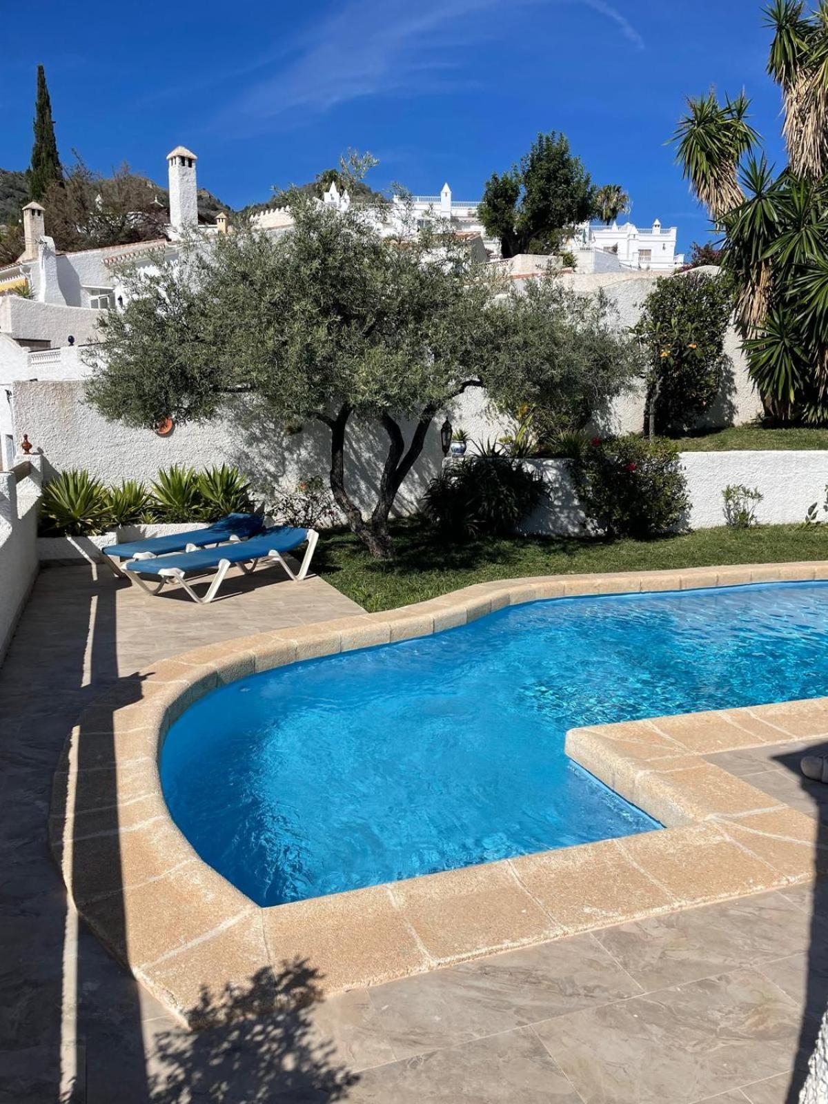 Naricha 1 Menyber Villa Nerja Eksteriør bilde